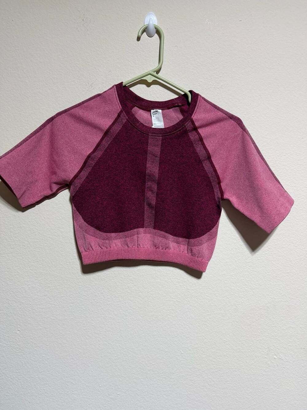 Fabletics Seamless Crop Top Pink Burgundy Size M